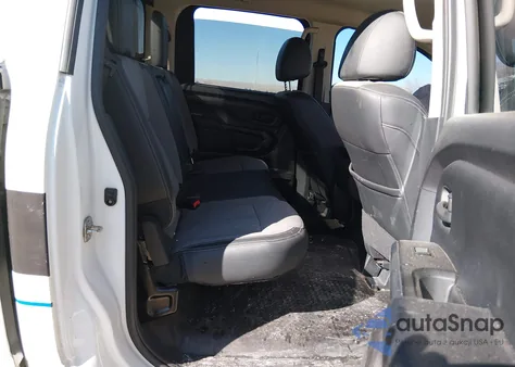 2017 Nissan Titan Xd S Diesel z USA, uszkodzony, nr VIN 1N6BA1F32HN571773